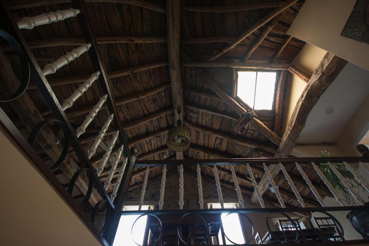 Casa Peltre Hostel ซาร์เรีย ภายนอก รูปภาพ