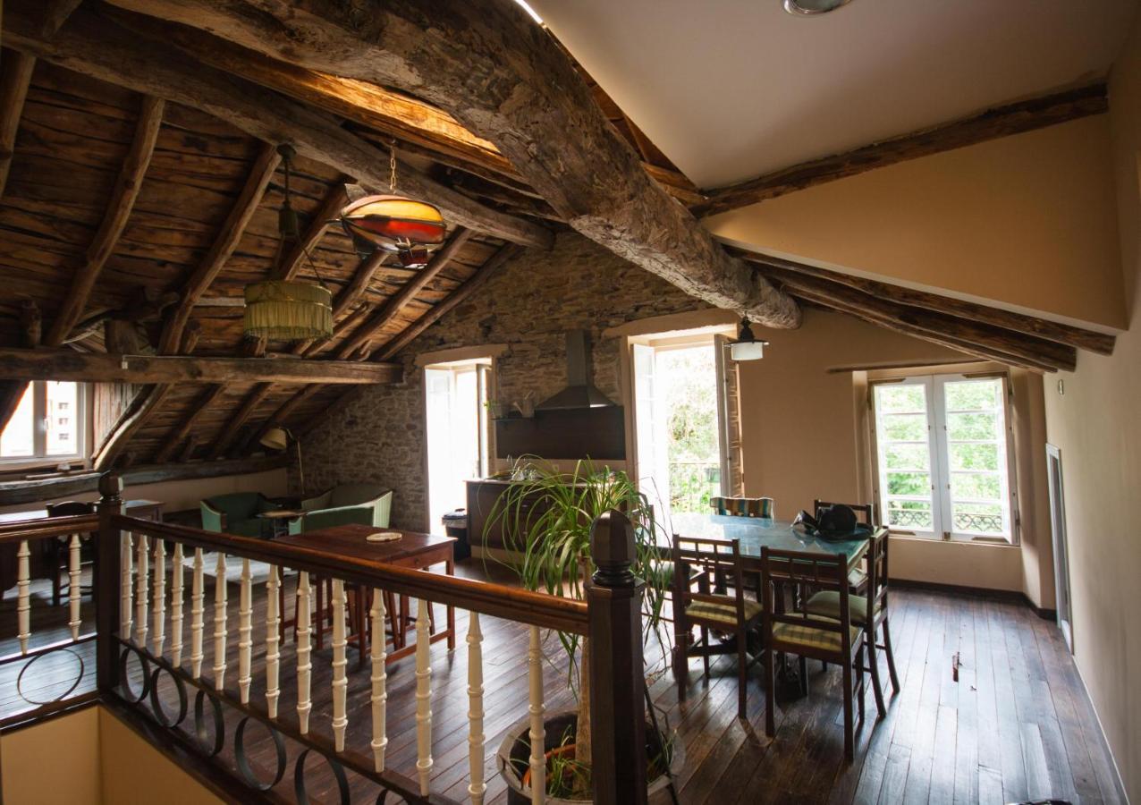 Casa Peltre Hostel ซาร์เรีย ภายนอก รูปภาพ
