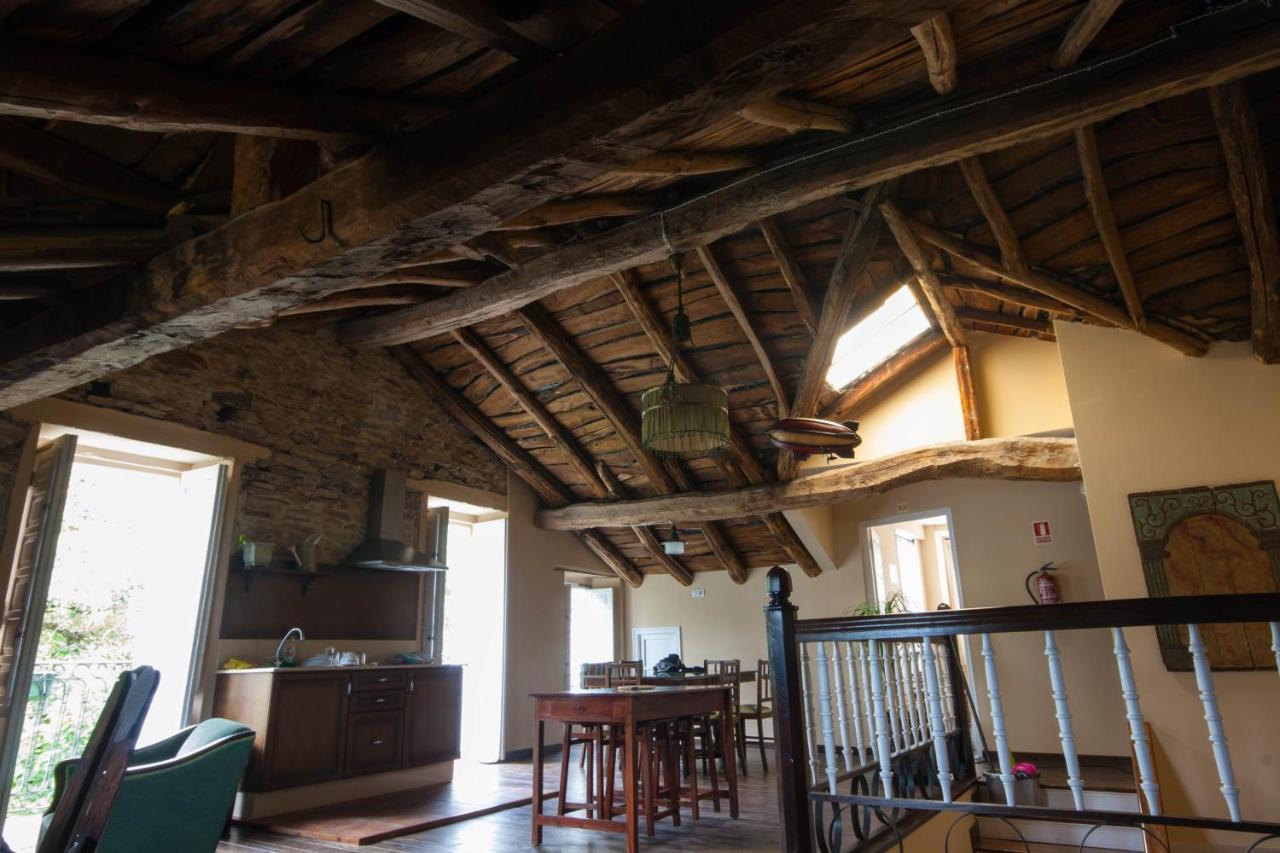 Casa Peltre Hostel ซาร์เรีย ภายนอก รูปภาพ